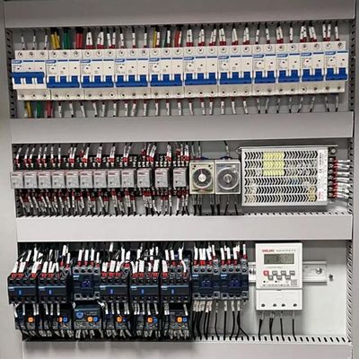 Nieuwe en originele IC755CSS12CDB PLC PAC Controller met een jaar garantie en 24 uur online service